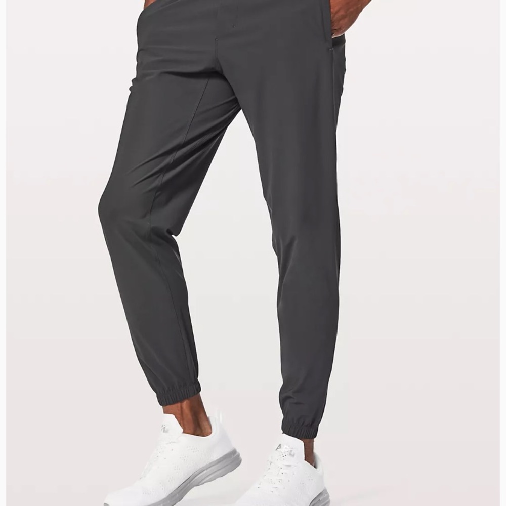 Surge Jogger in Obsidian Size Large- Great Condition!